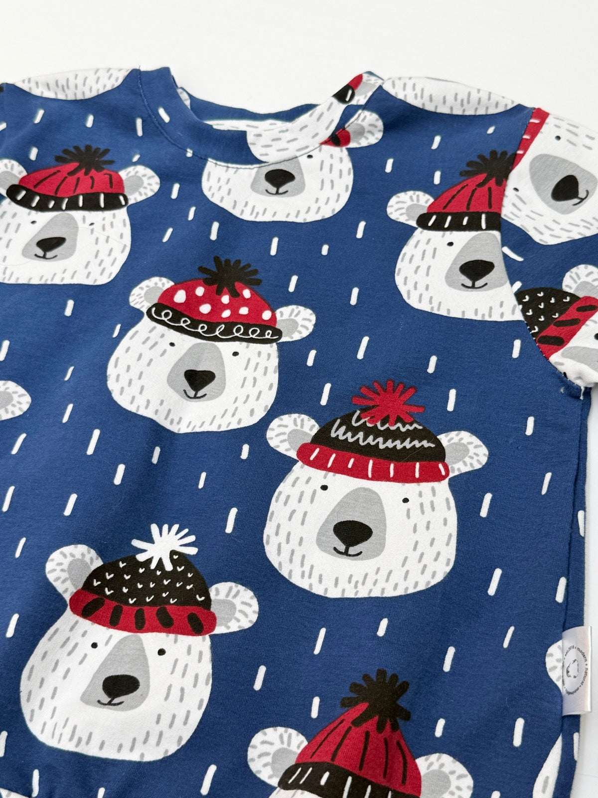 Ole Deigns Polar Bear Print Sweatshirt Size 5/6