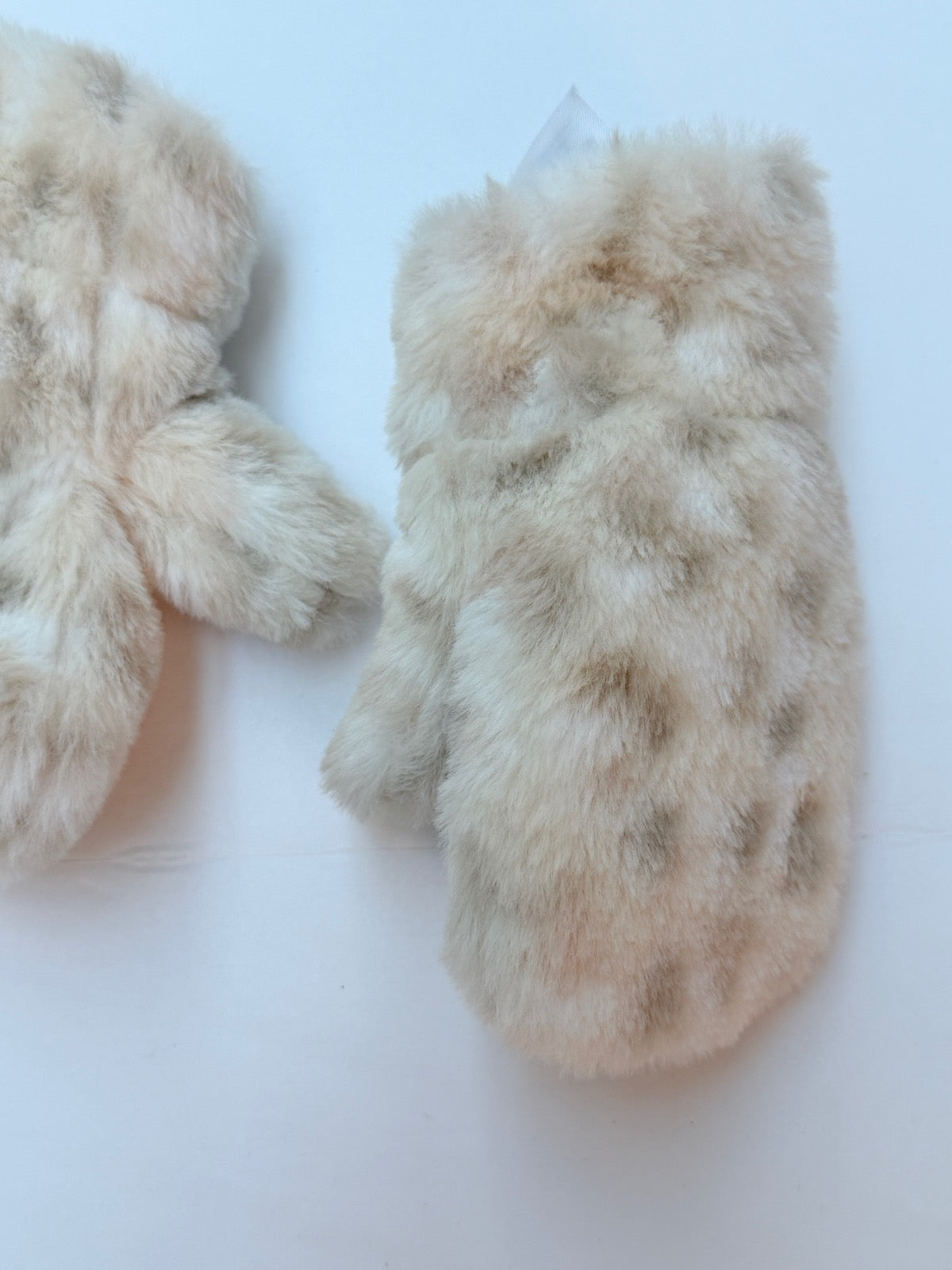 Baby Gap Faux Fur Mittens Size 1/2Y