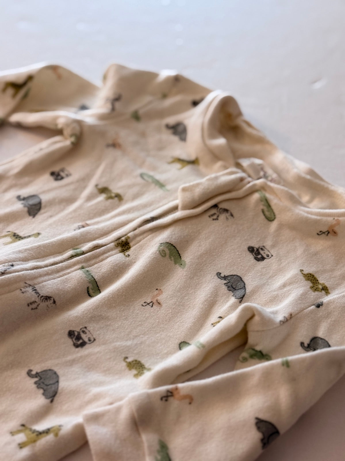 Baby Mack Organics Zoo Animal Sleeper & Bib Set 3/6M