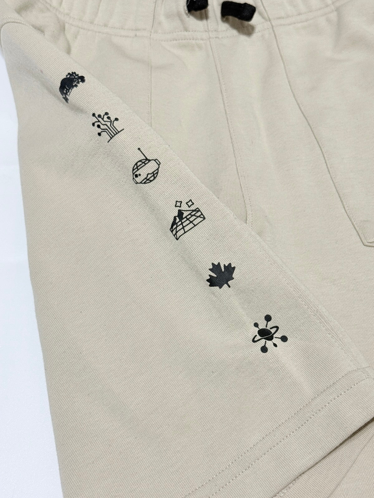 Roots Kids Beige Shorts Size 10