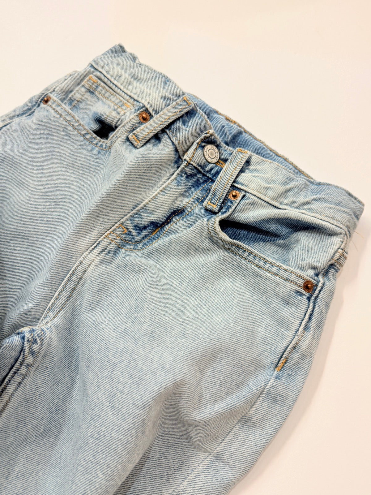 Old Navy Light Wash Wide Leg Jeans Size 8