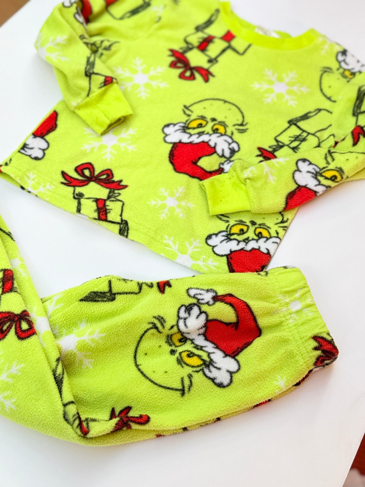 The Grinch Dr. Seuss Fleece Pajama Set 4-5