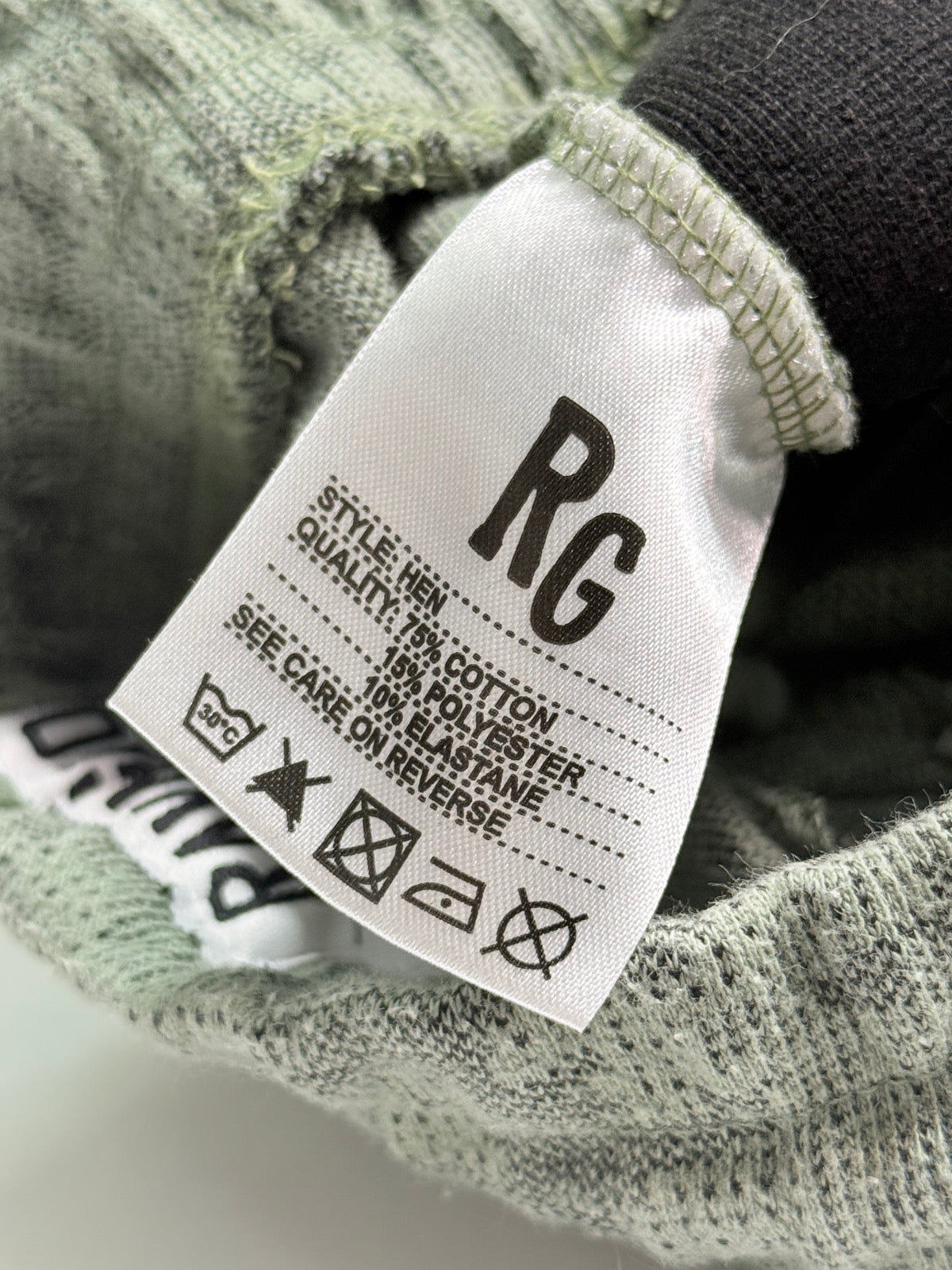 Ravagio Camo Green Shorts Size 6Y