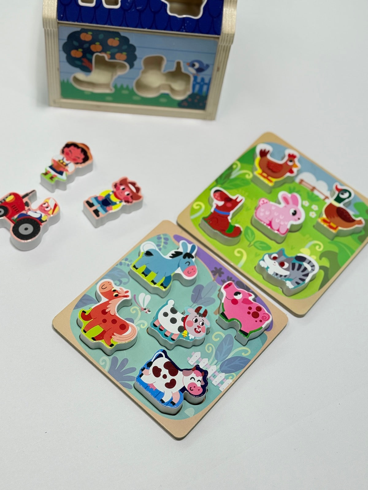 Tender Leaf Farm Sorting Barn  and Puzzle Toy