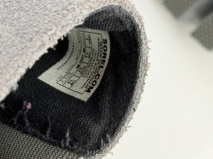Sorel Joan of Arctic Wedge Gray Chelsea Boots Size 1