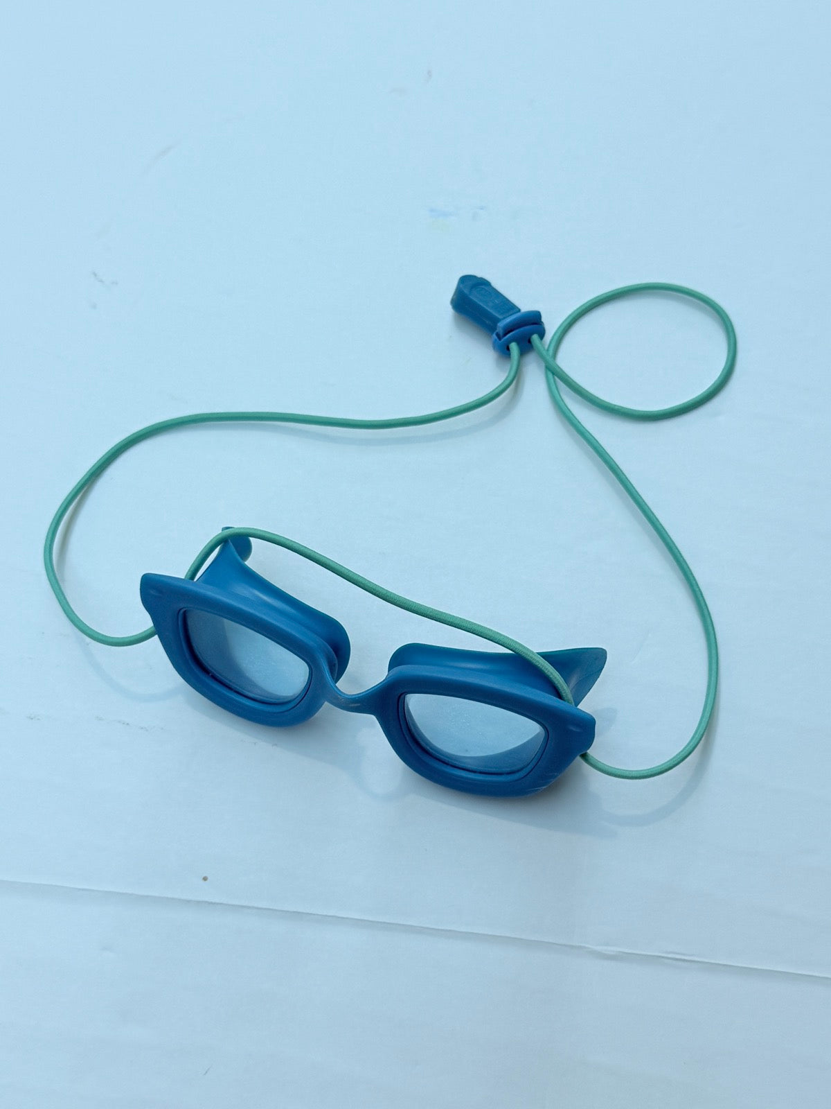Kids Blue Swim Goggles Adjustable Strap