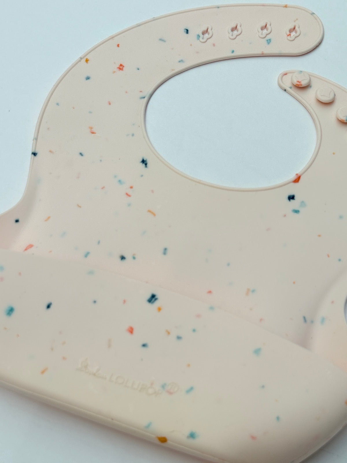 Loulou Lollipop Silicone Catch Bib Speckled Pink