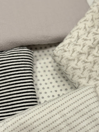 Carter’s Cotton Baby Flannel Receiving Blankets Set of 5