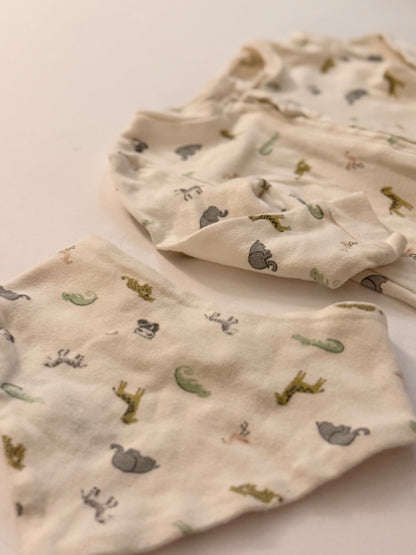 Baby Mack Organics Zoo Animal Sleeper & Bib Set 3/6M
