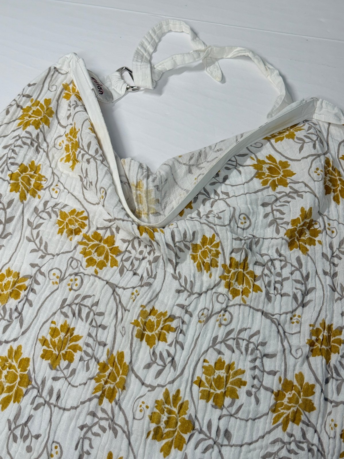 Aslan Floral Muslin Nursing Cover
