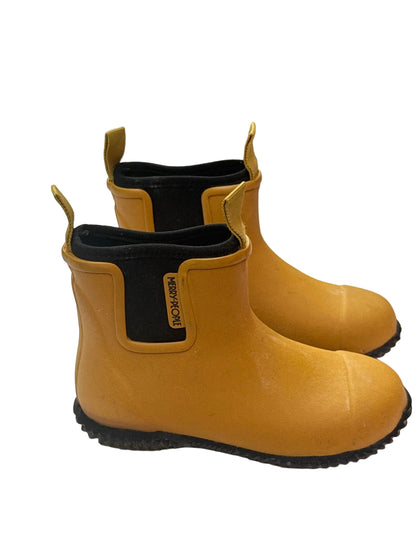 Merry People Chelsea Boot Yellow Size 1