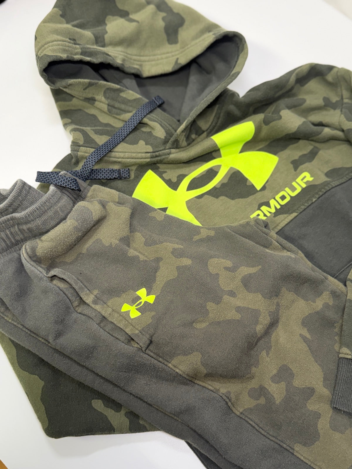 Under Armour Camo Hoodie Jogger Set YMD 10-12y