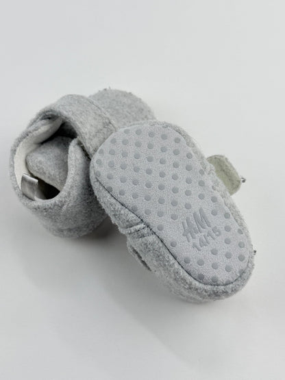 H&M Gray Felt Baby Slipper Booties