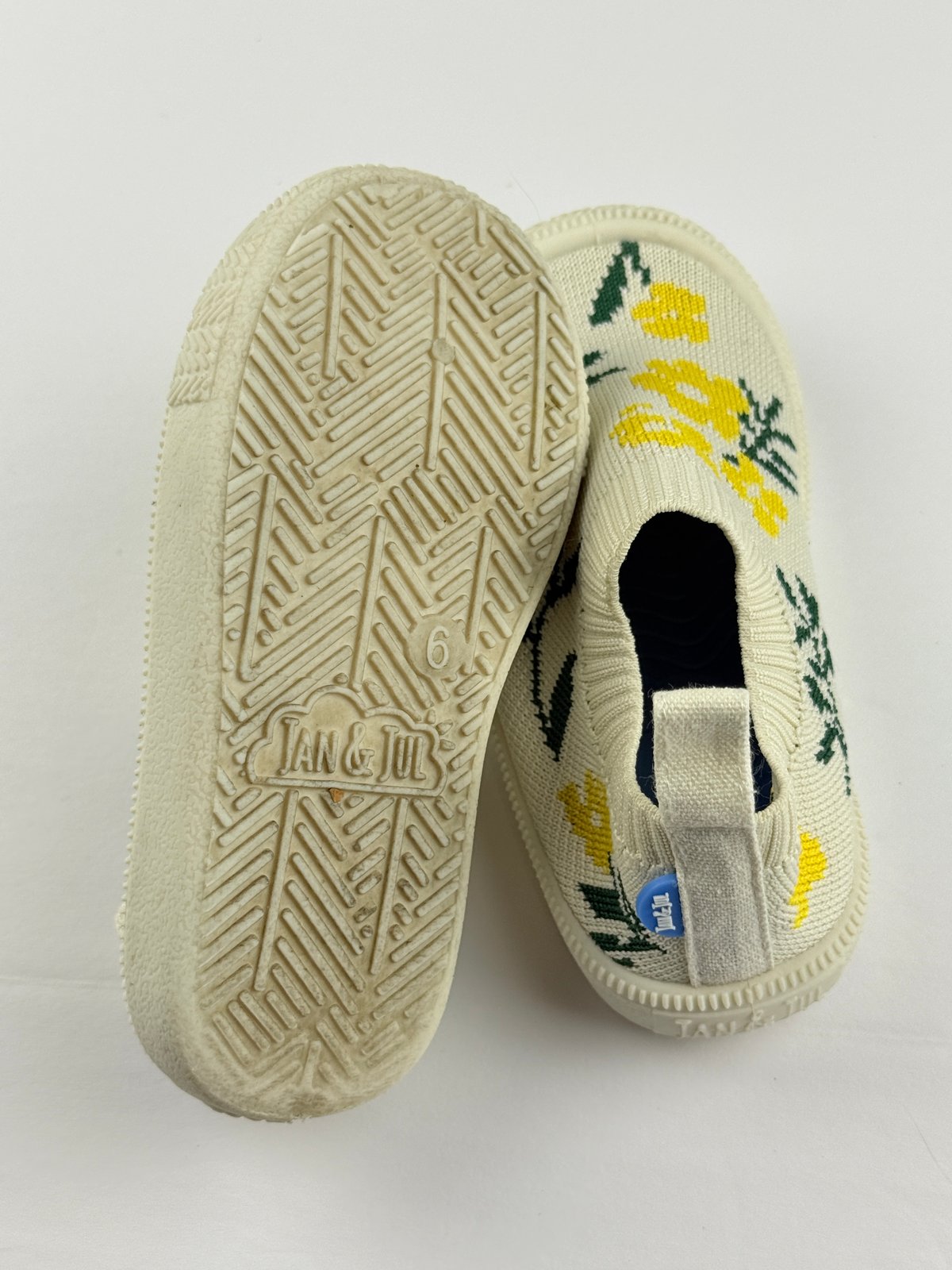 Jan & Jul Floral Knit Slip-On Shoes Size 6