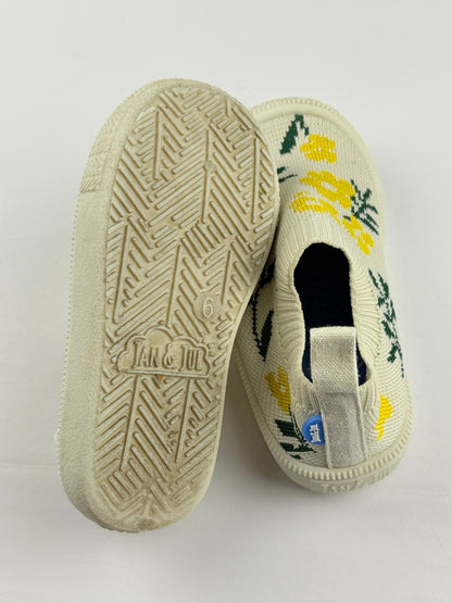 Jan & Jul Floral Knit Slip-On Shoes Size 6