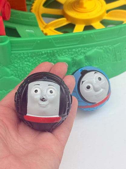 Fisher-Price Thomas Friends Minis Twist-n-Turn Stunt Set