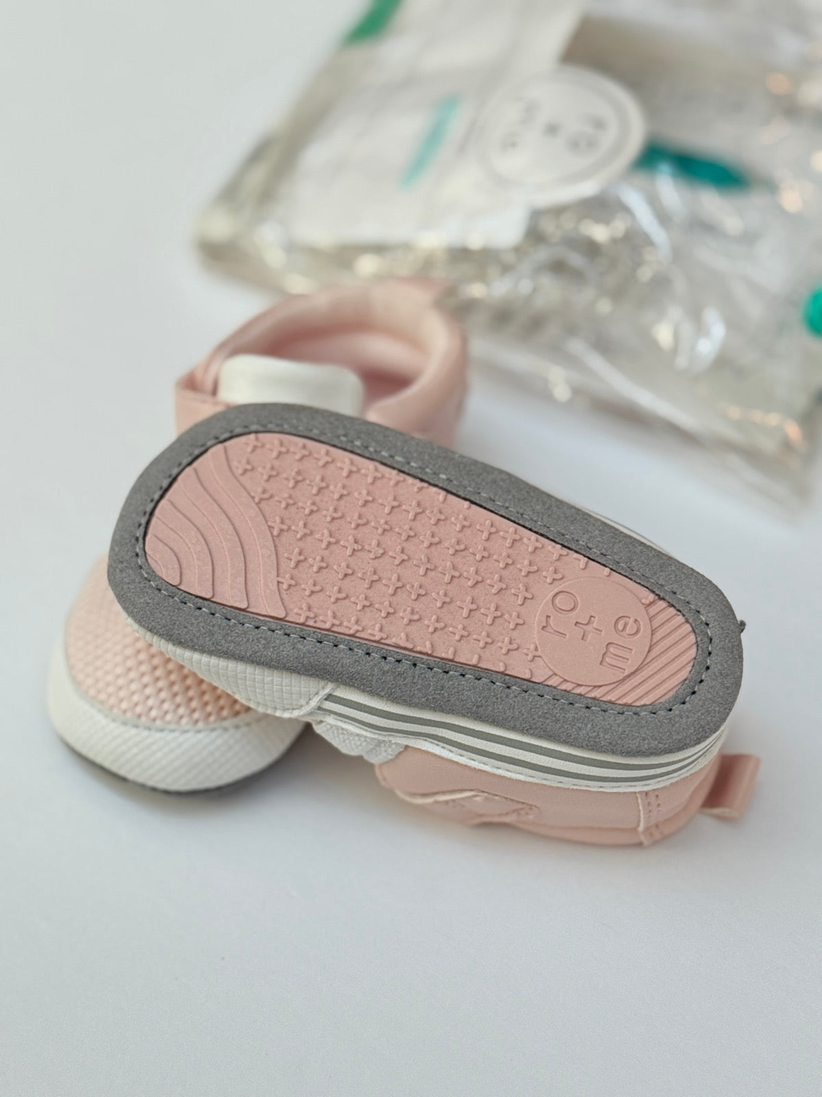 Ro+Me by Robeez Pink Sneakers 6-12m