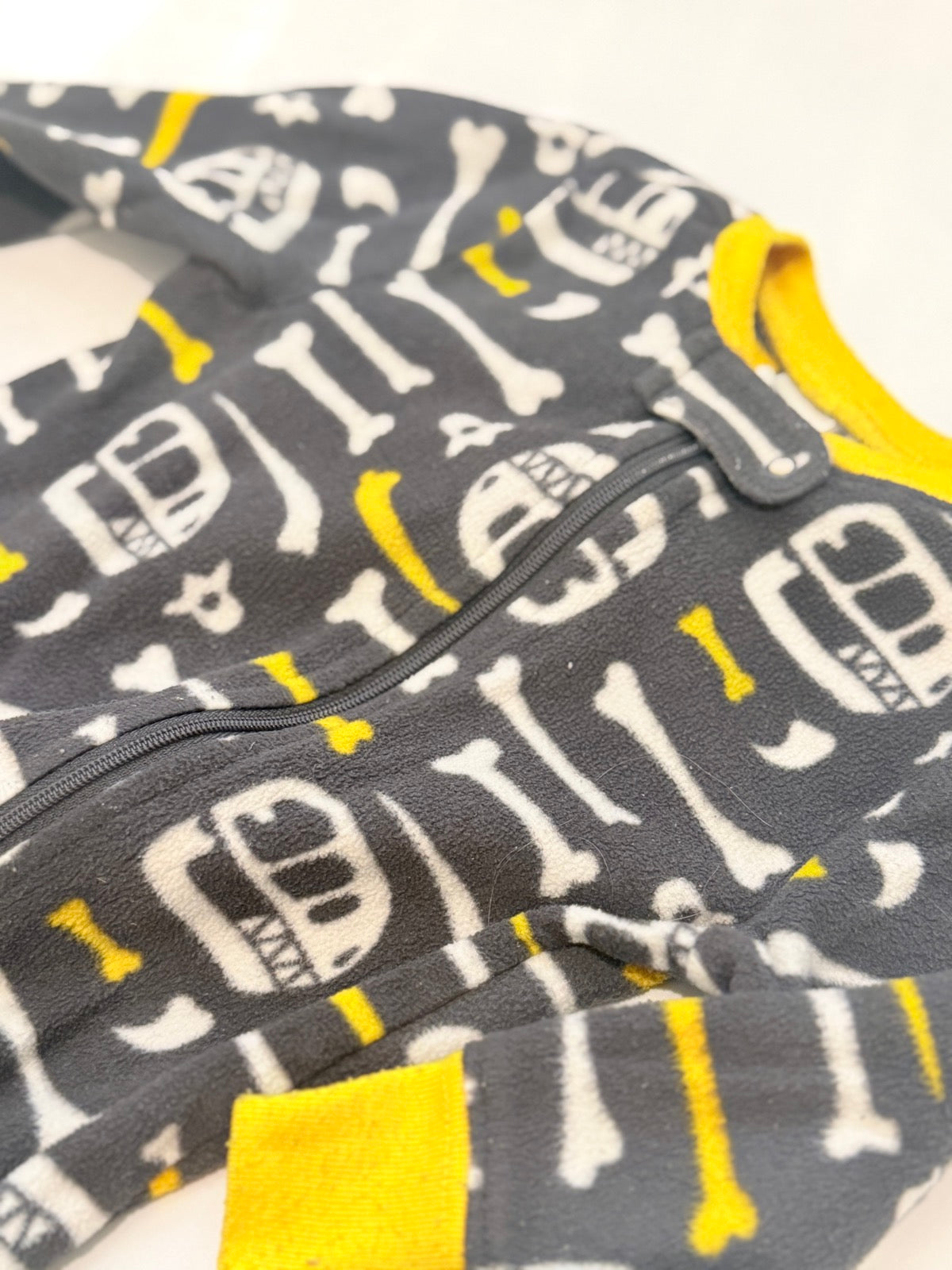 Old Navy Dinosaur Skeleton Fleece Sleeper 6-12M