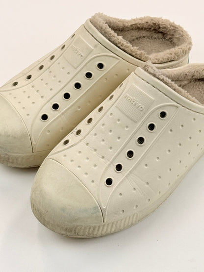 Native Jefferson Fleece-Lined Clogs Bone Size J1 US1