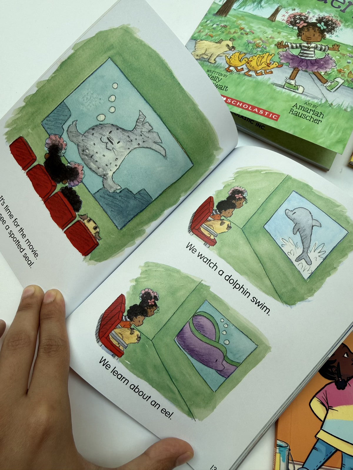 5 Scholastic Acorn Early Reader Books Bundle