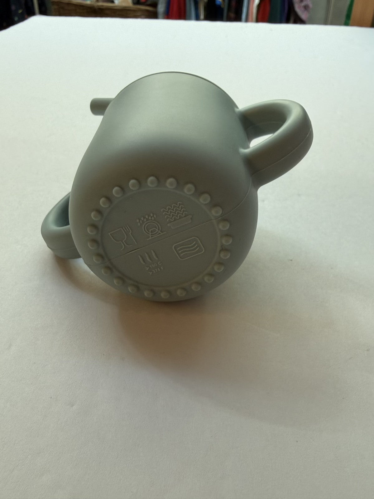 Silicone Baby Sippy Cup with Straw Lid