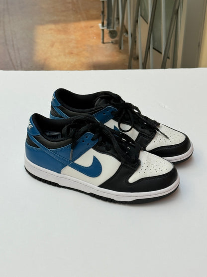 Nike Dunk Low Kids Sneaker Size 6Y