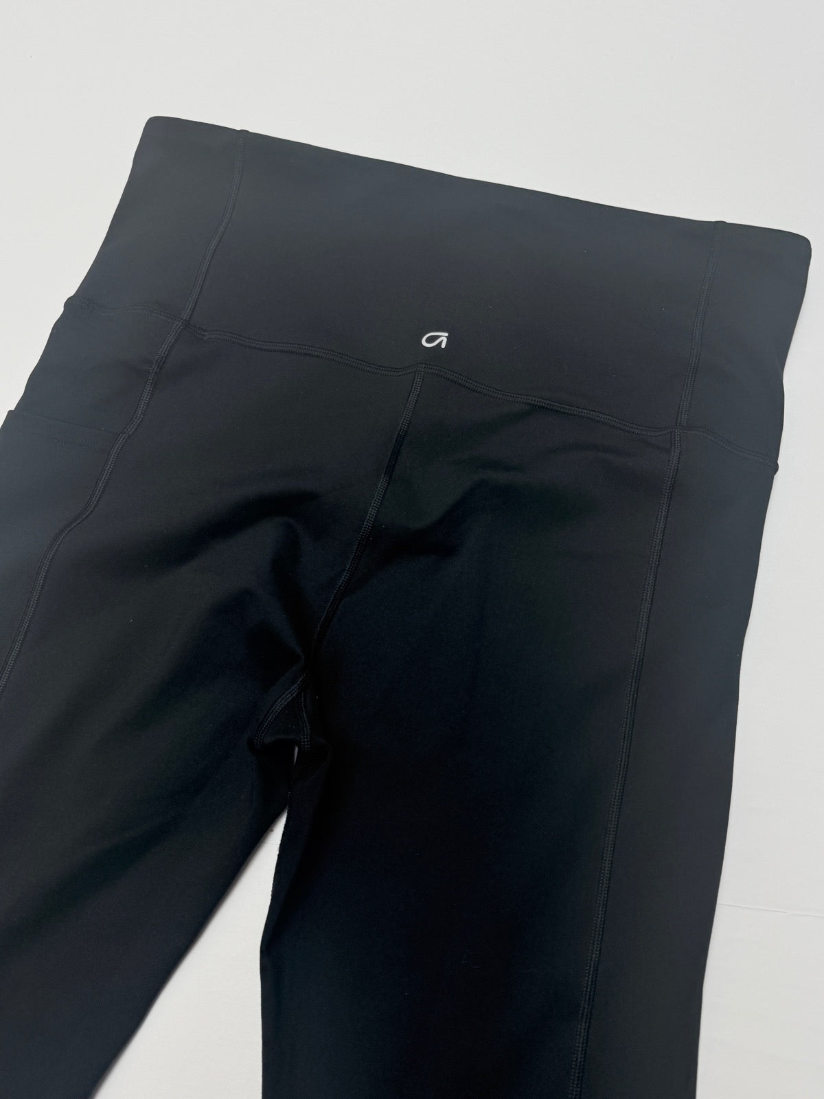 GapFit Black Leggings with Side Pocket M