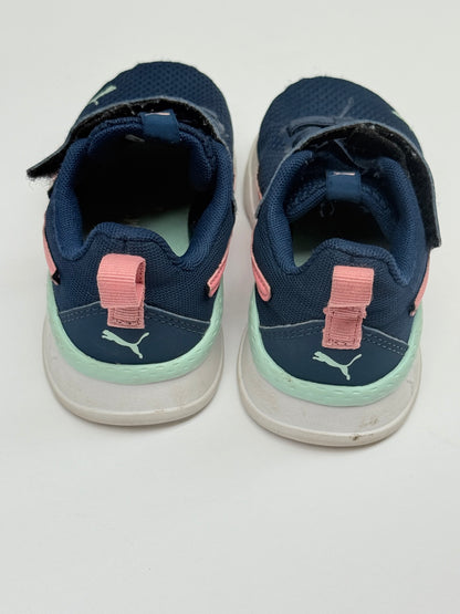 Puma Anzarun Lite Sneakers Girls Size 11