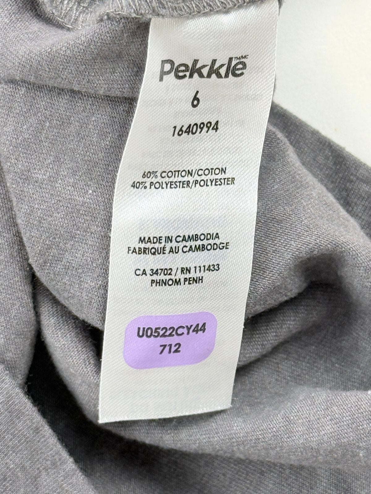 Pekkle Skateboard Graphic T-Shirt Size 6