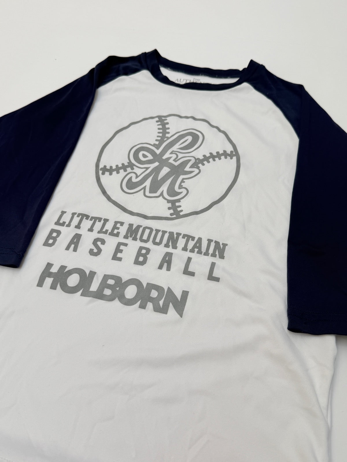 Authentic T-Shirt Co Baseball Raglan Tee Youth M