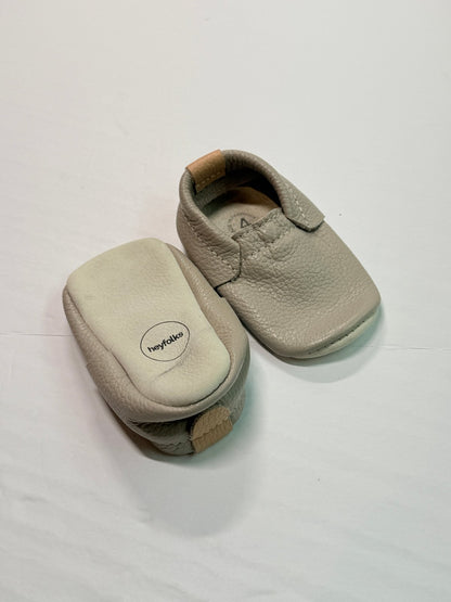 Heyfolks Beige Leather Baby Moccasins Size 4
