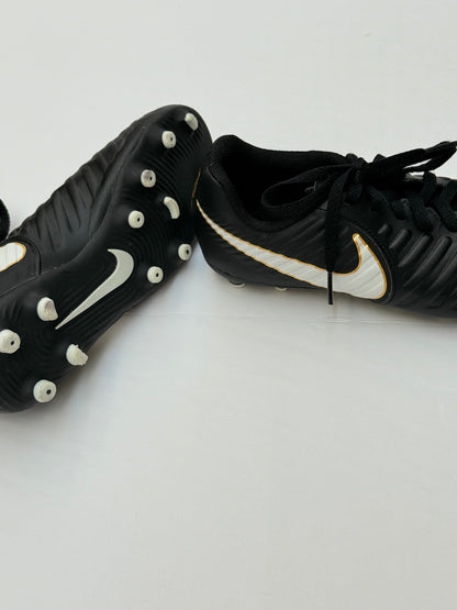 Nike Tiempo Soccer Cleats Youth Size 3Y