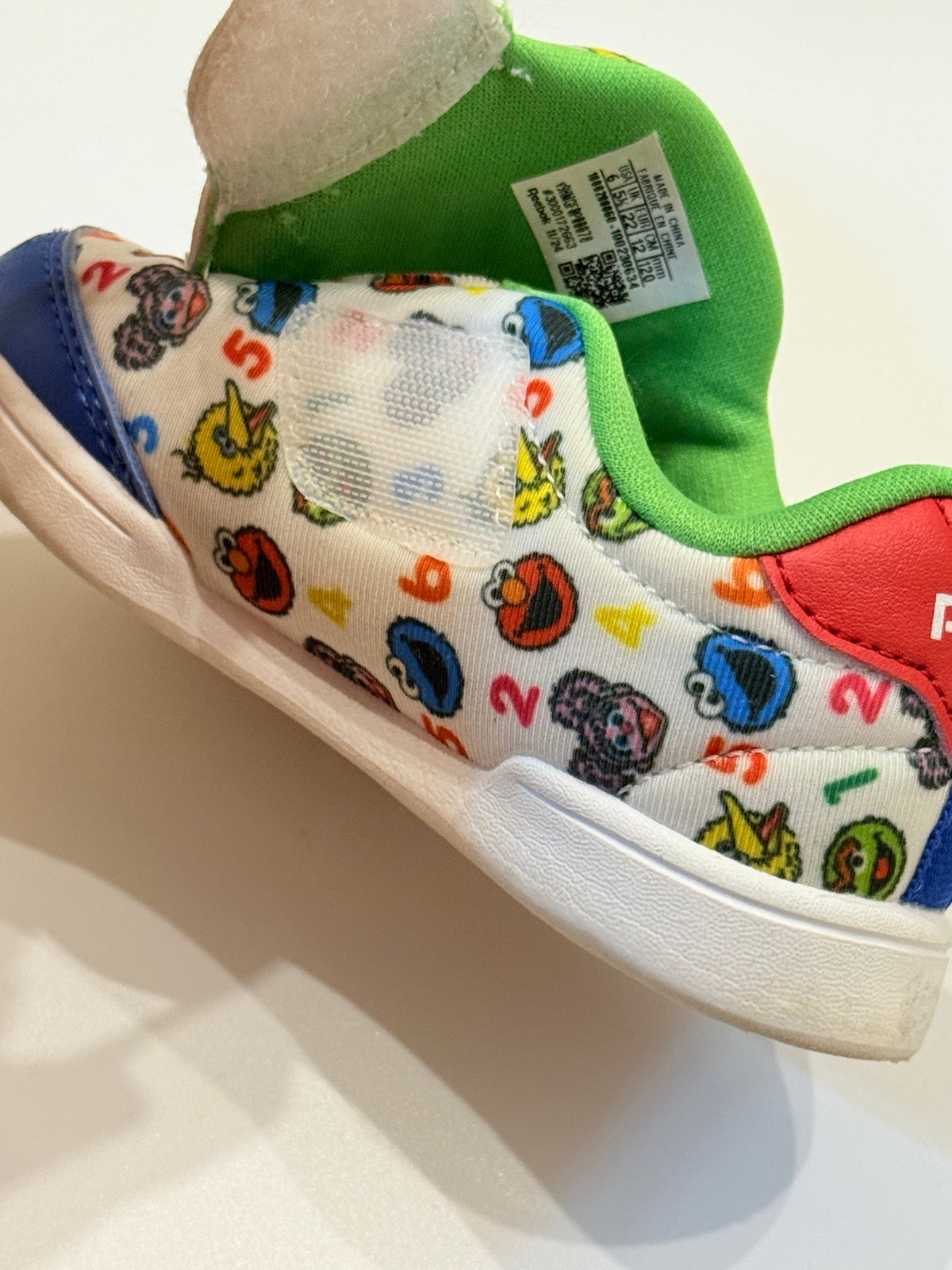 Reebok Sesame Street Sneakers Toddler Size 6