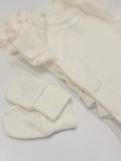 Carter's Bodysuit & Mittens Set 4pc set 3M