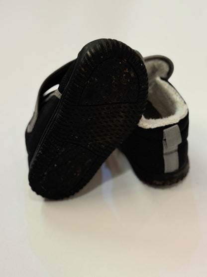Morendl Black Barefoot Toddler Winter Boots Size 10