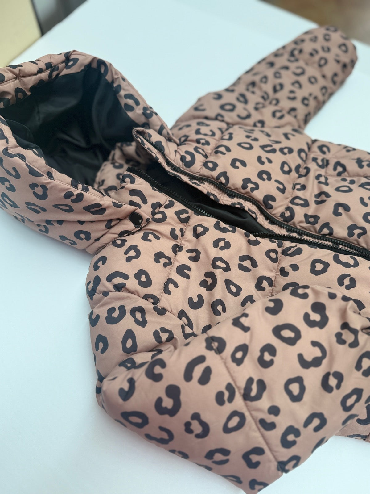 H&M Leopard Print Puffer Jacket Size 5T 6