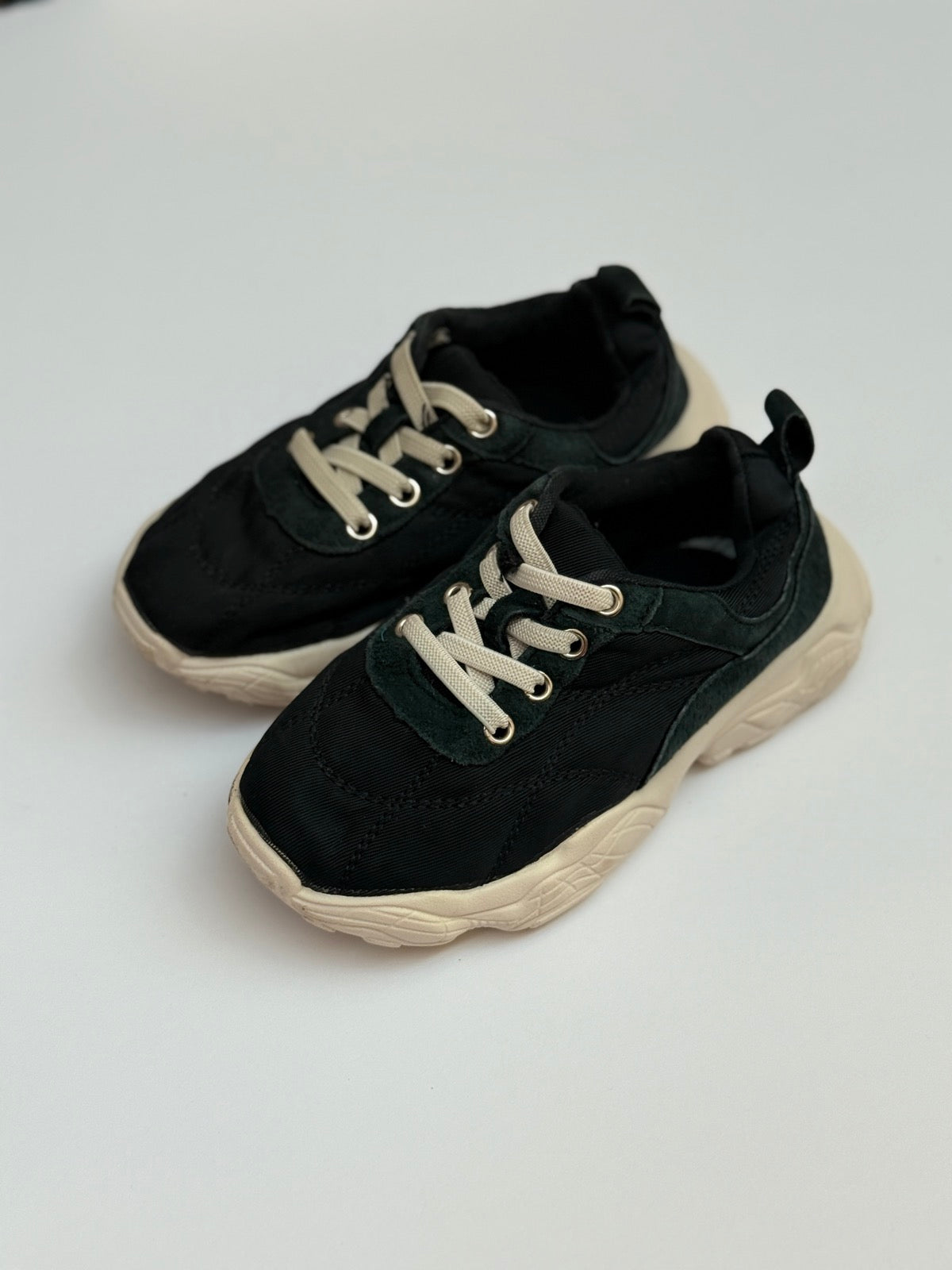 Chenchenna Black Chunky Sneaker Size US10