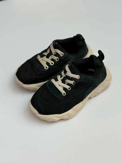Chenchenna Black Chunky Sneaker Size US10