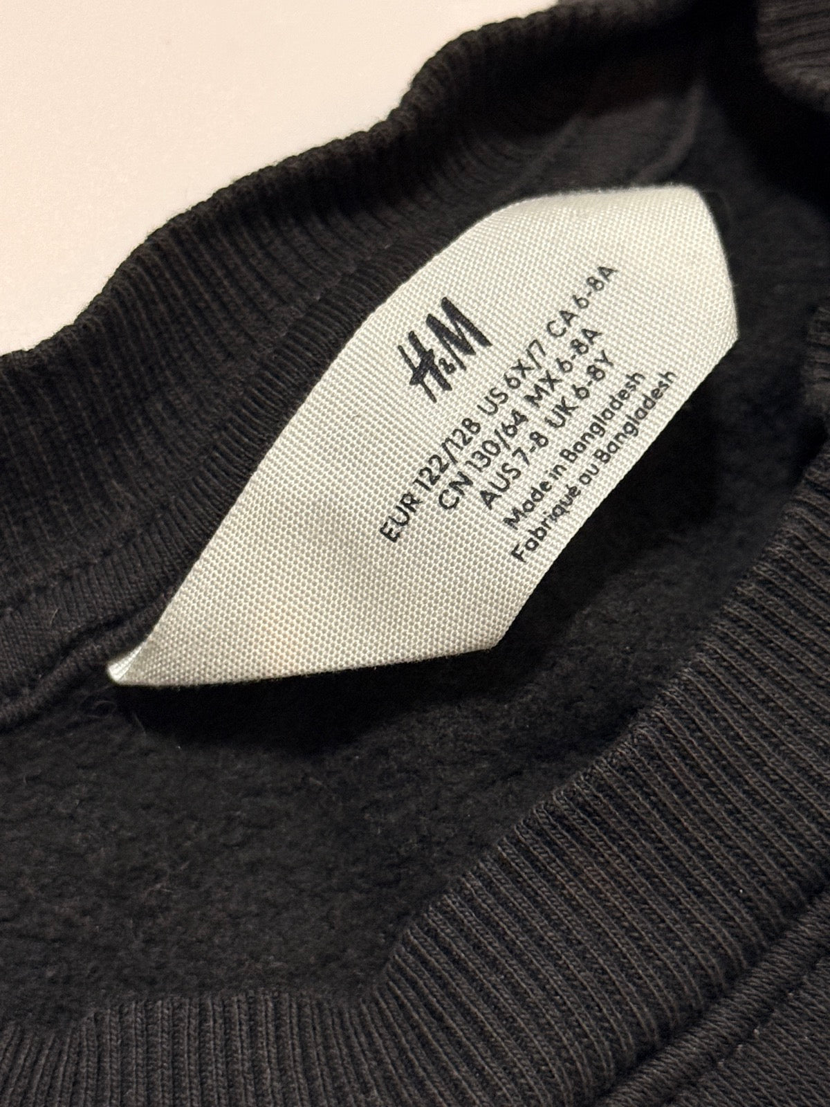 H&M Los Angeles Black Sweatshirt Size 6-8