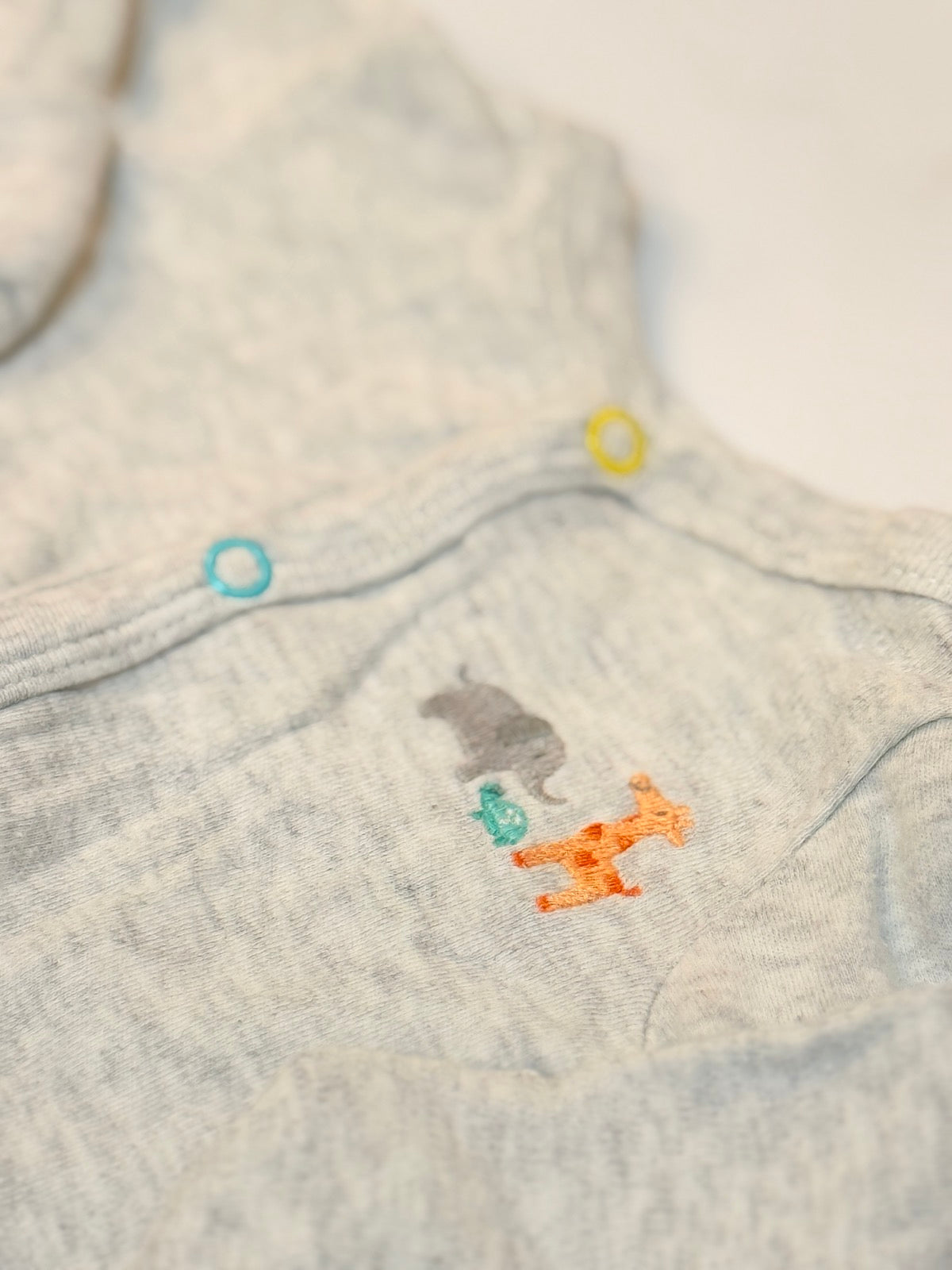 Pyjama dormeur à pieds pour nouveau-né motif animal gris Carter's
