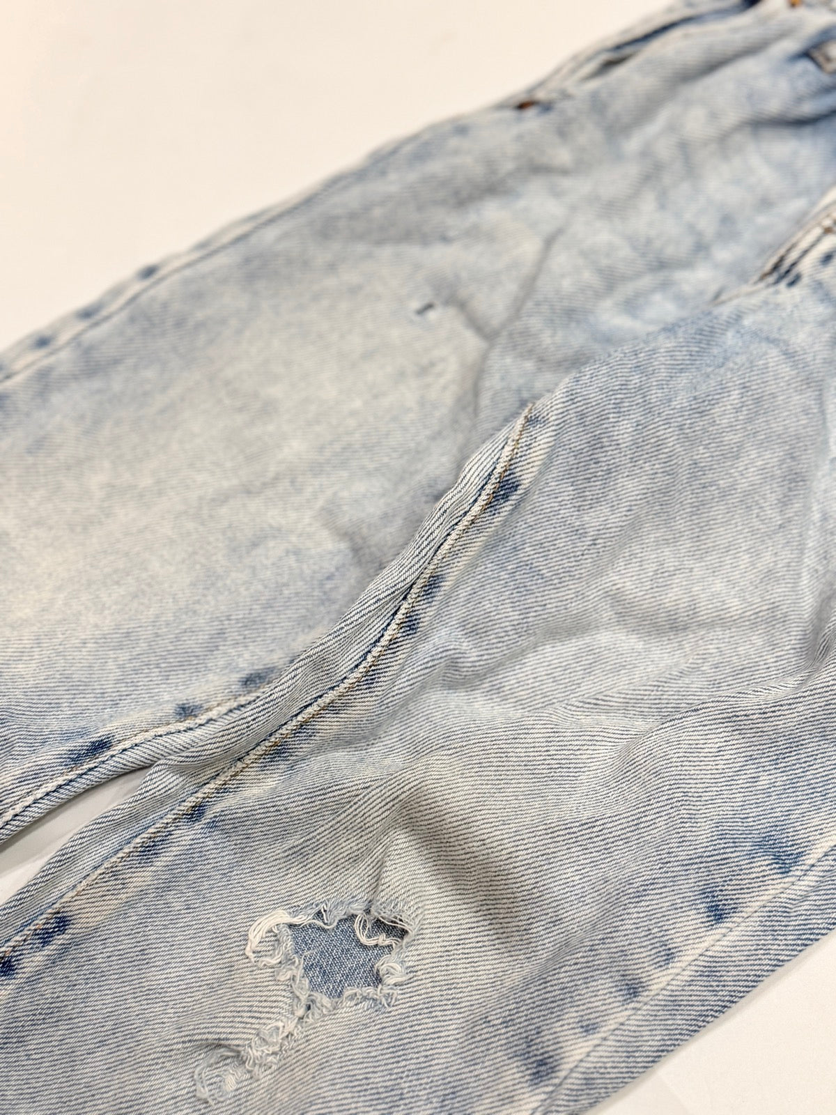 Zara Light Wash Distressed Paperbag Jeans 4-5Y